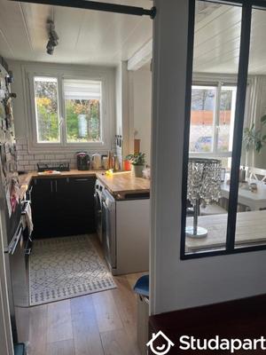 Chambre - 9 m² - 1 pièce