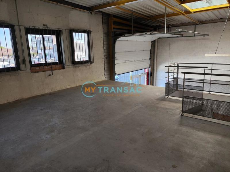 Local d'activité / Entrepôt - 358 m²