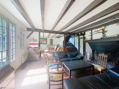 Maison - 206 m² - 8 pièces
