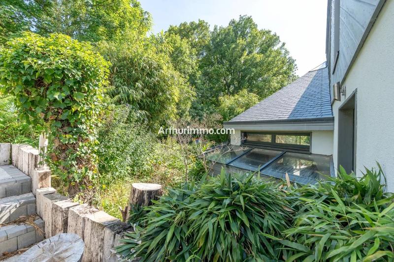 Maison - 250 m² - 10 pièces