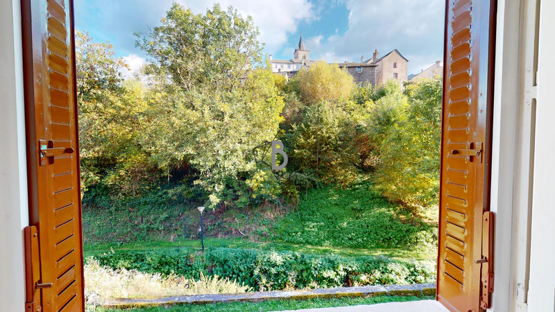 Appartement - 96 m² - 4 pièces