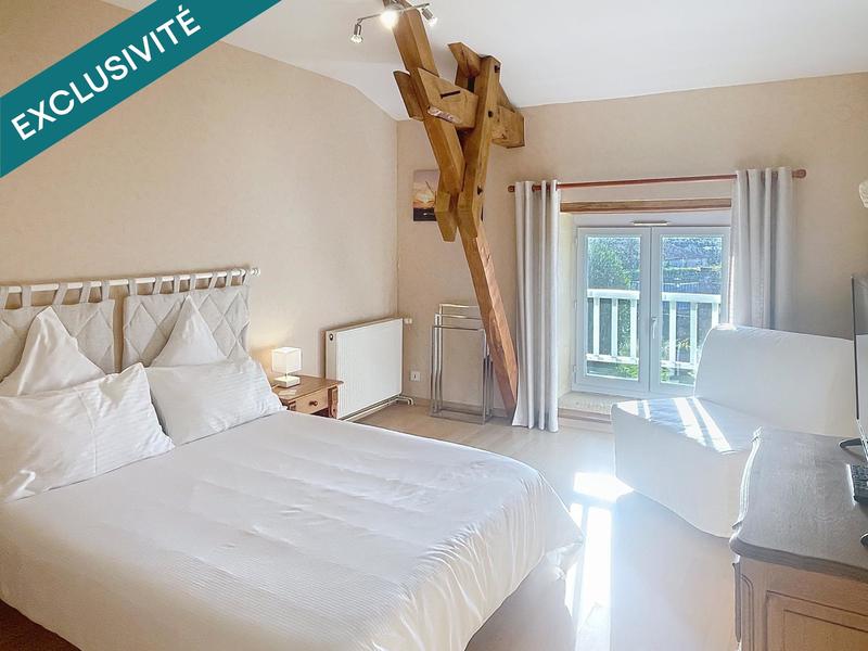 Maison - 351 m² - 10 pièces