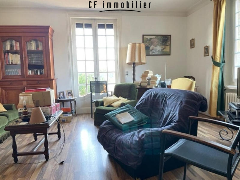 Maison - 185 m² - 7 pièces