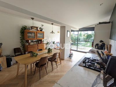 Maison - 85 m² - 3 pièces