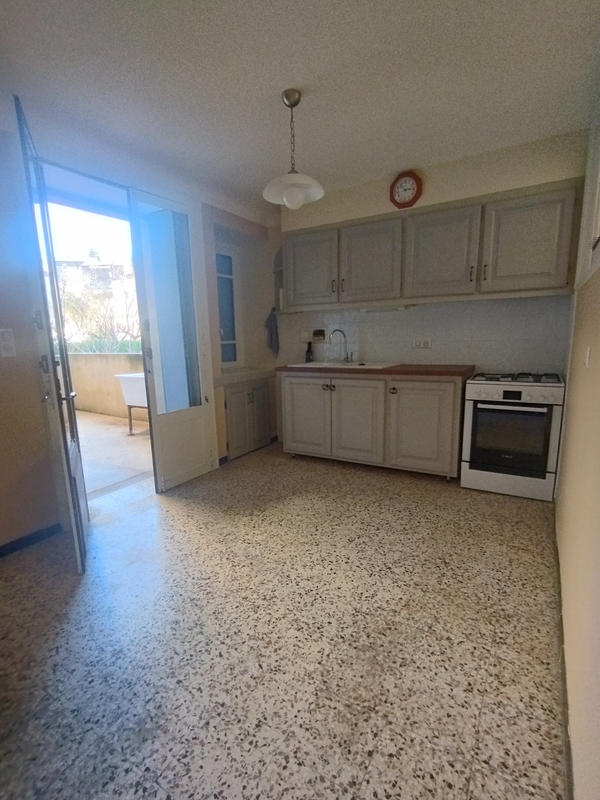 Appartement - 83 m² - 3 pièces