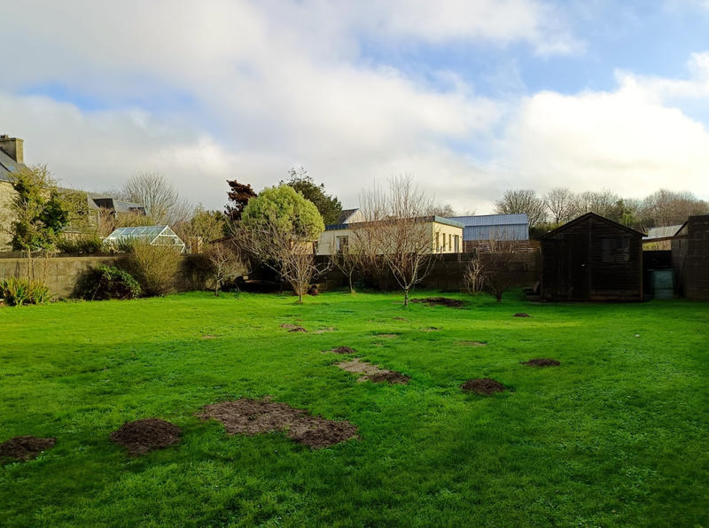 Maison - 260 m² - 9 pièces