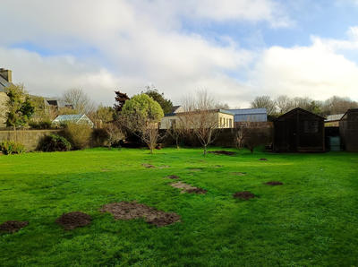 Maison - 260 m² - 9 pièces