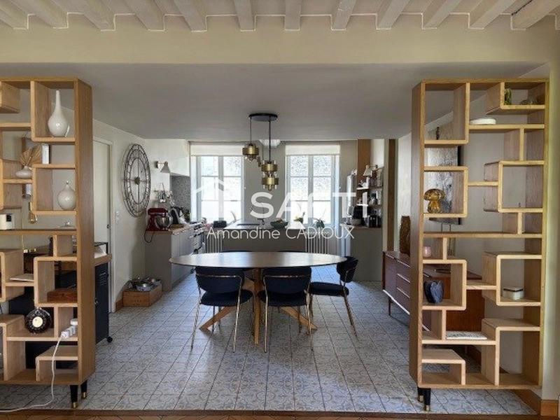 Maison - 350 m² - 5 pièces