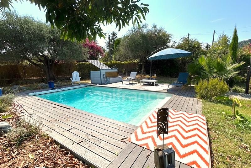 Maison - 196 m² - 7 pièces