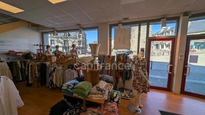 Fonds de commerce - 140 m²