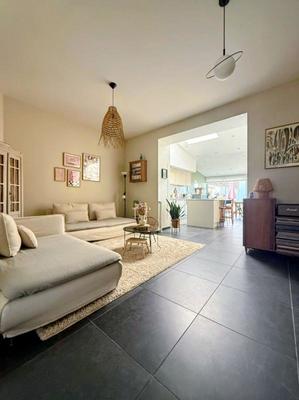 Maison - 162 m² - 6 pièces