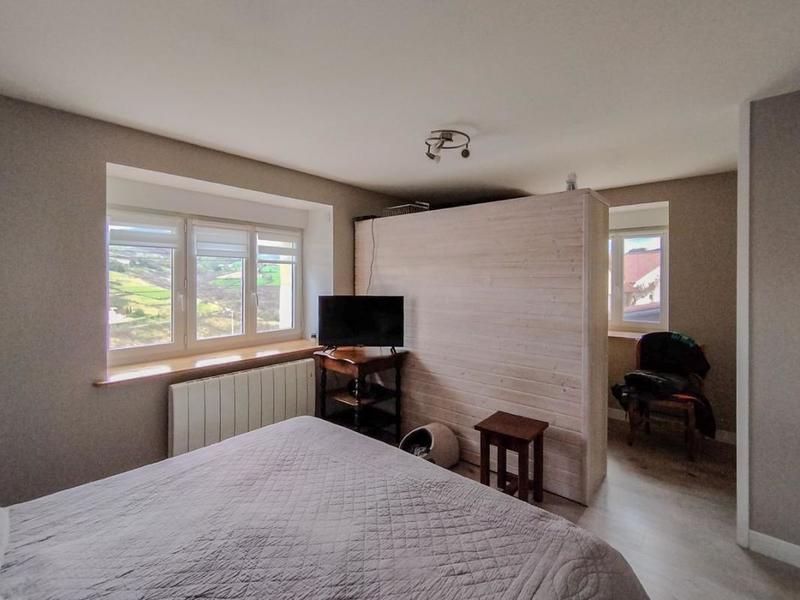 Maison - 222 m² - 7 pièces