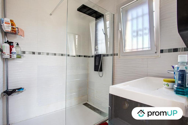 Maison contemporaine - 150 m² - 6 pièces