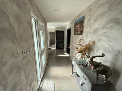 Maison - 186 m² - 4 pièces