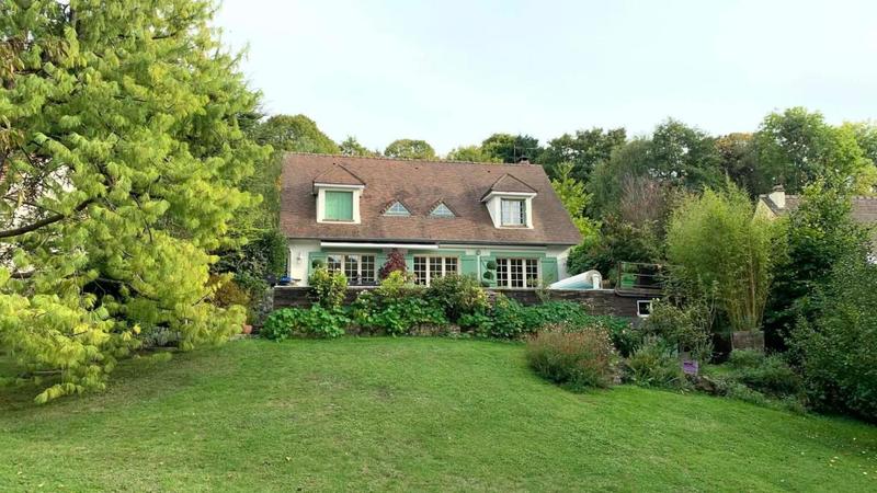 Maison - 185 m² - 8 pièces