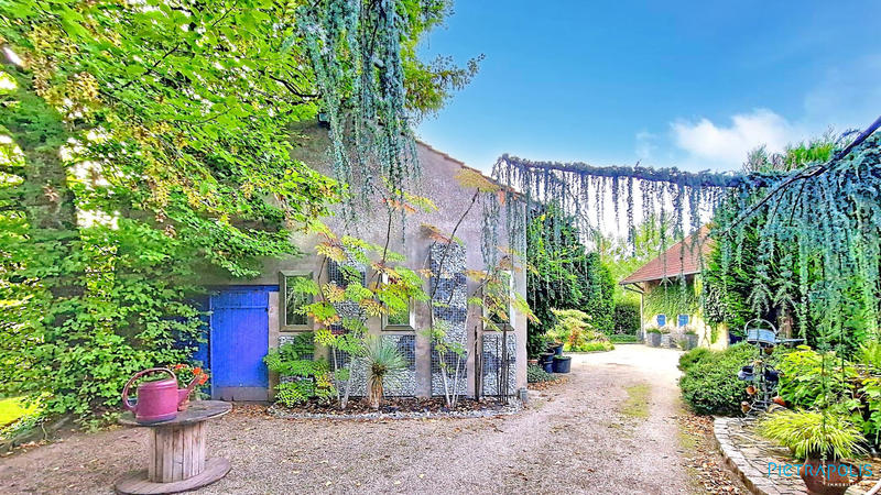 Maison ancienne - 278 m² - 9 pièces