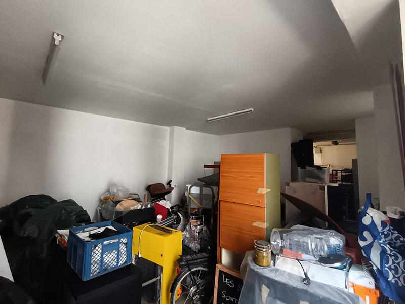 Local d'activité / Entrepôt - 650 m² - 12 pièces