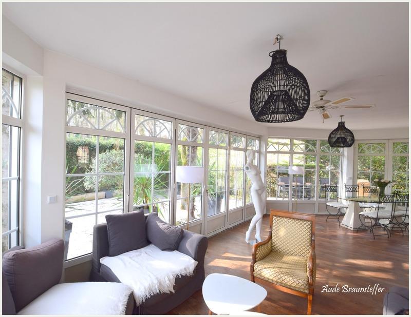 Maison - 273 m² - 9 pièces