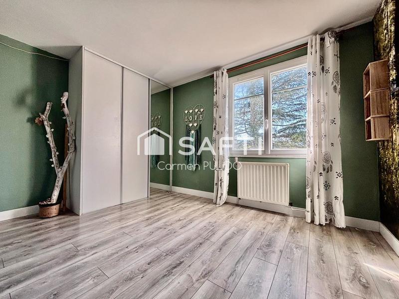 Maison - 210 m² - 9 pièces