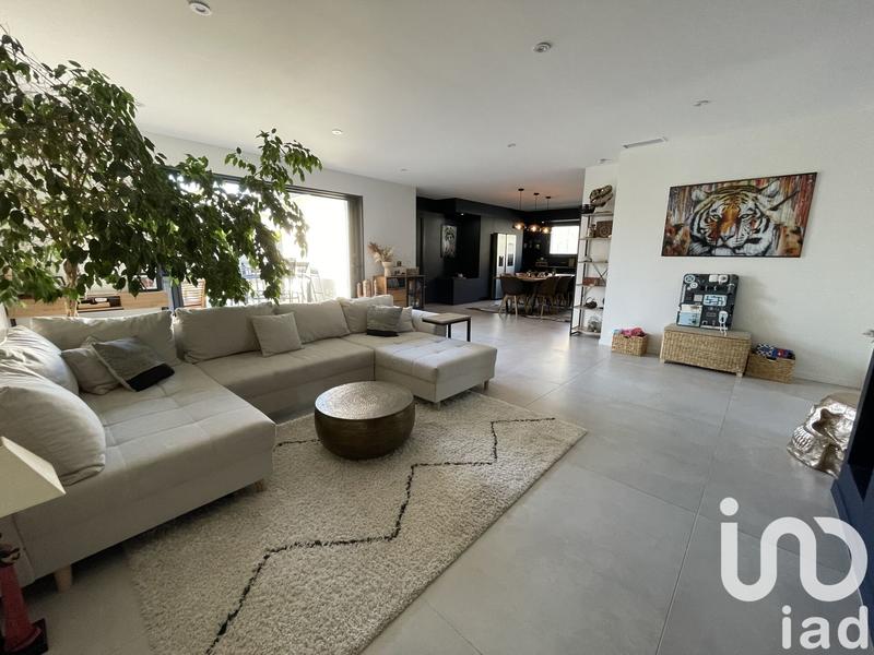 Maison - 170 m² - 6 pièces