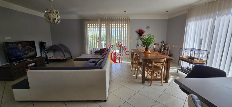 Villa - 99 m² - 4 pièces