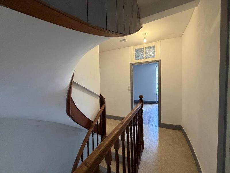 Maison - 175 m² - 8 pièces