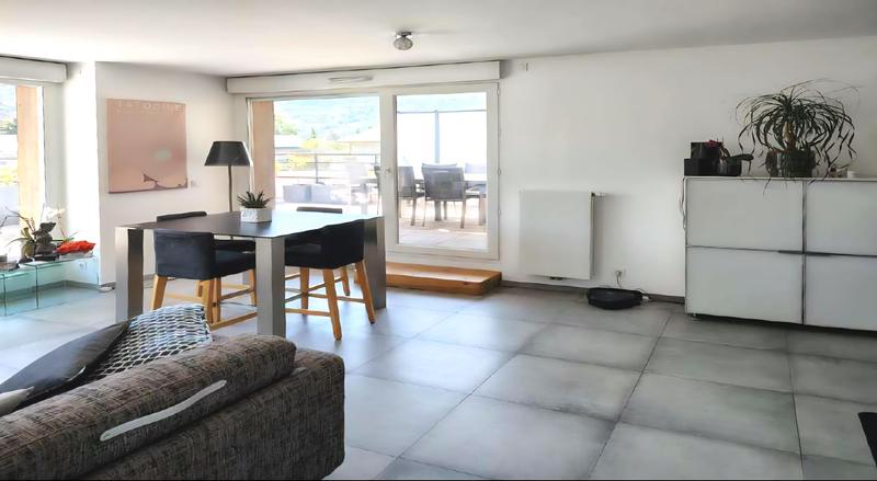 Appartement - 89 m² - 3 pièces