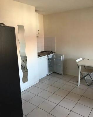 Studio - 20 m² - 1 pièce
