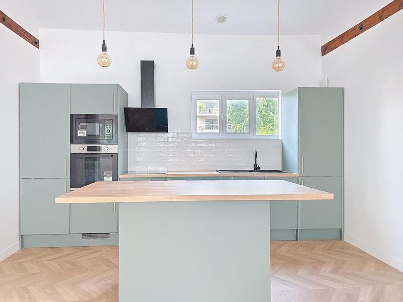 Appartement - 111 m² - 4 pièces