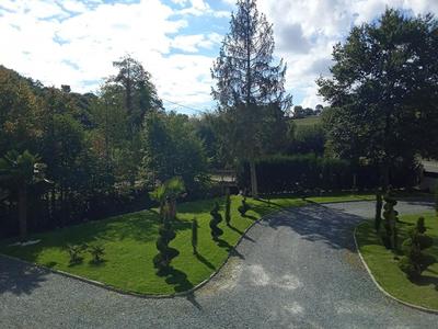 Maison - 228 m² - 7 pièces