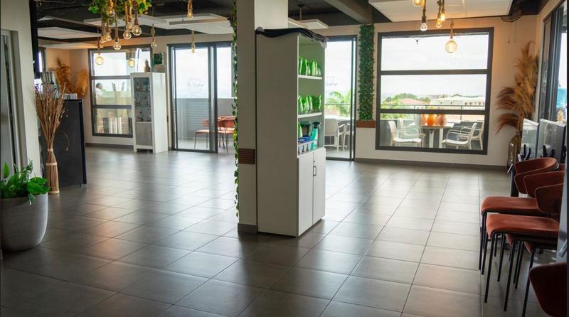 Local commercial - 195 m²