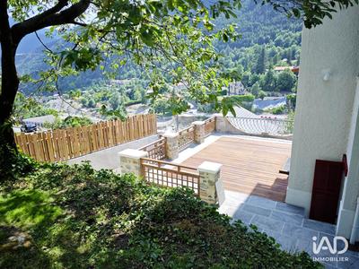 Maison - 167 m² - 6 pièces