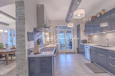 Maison - 144 m² - 7 pièces