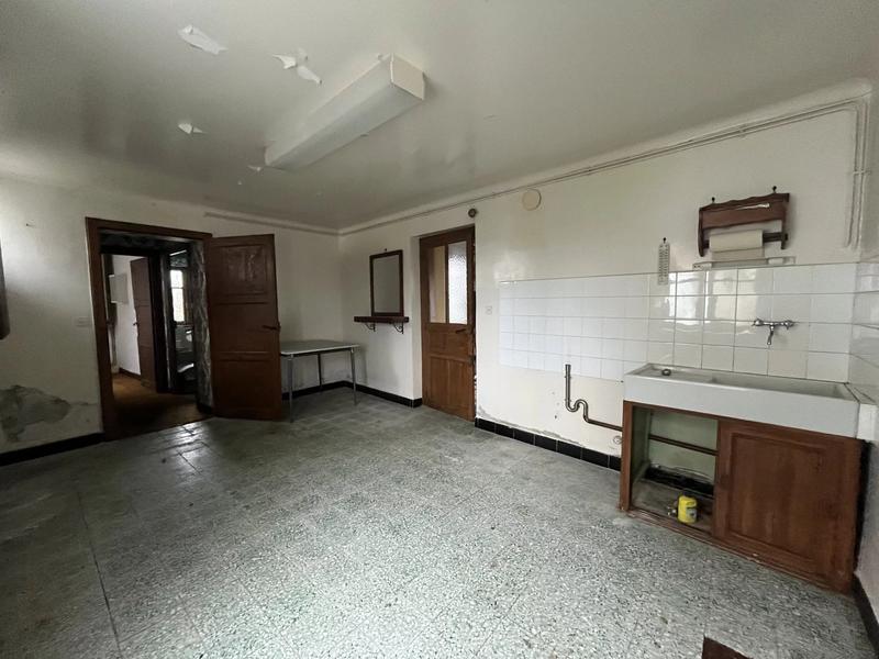 Immeuble - 160 m² - 8 pièces