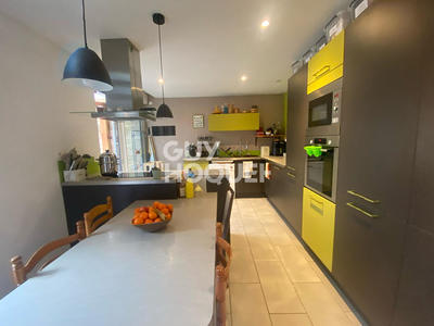 Maison - 106 m² - 5 pièces