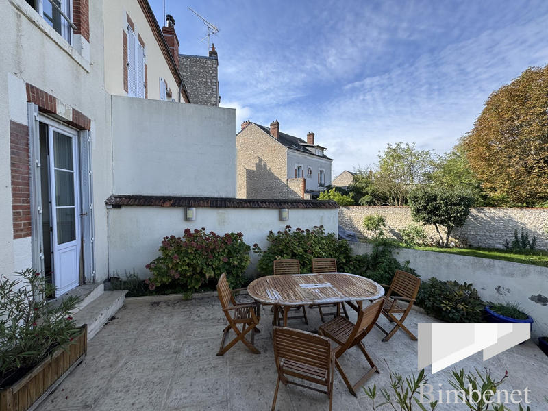 Maison - 172 m² - 8 pièces