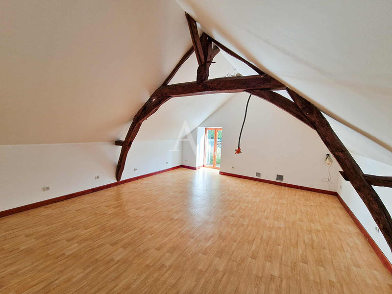 Maison - 102 m² - 4 pièces