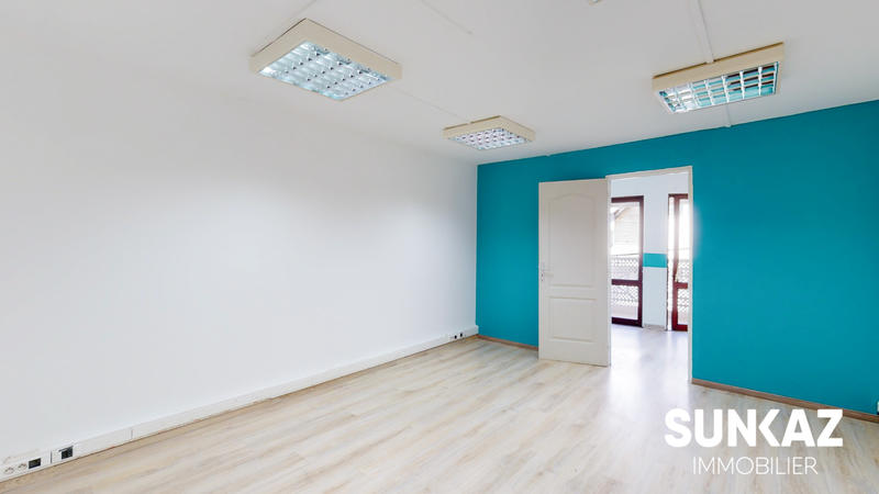 Local d'activités - 345 m²