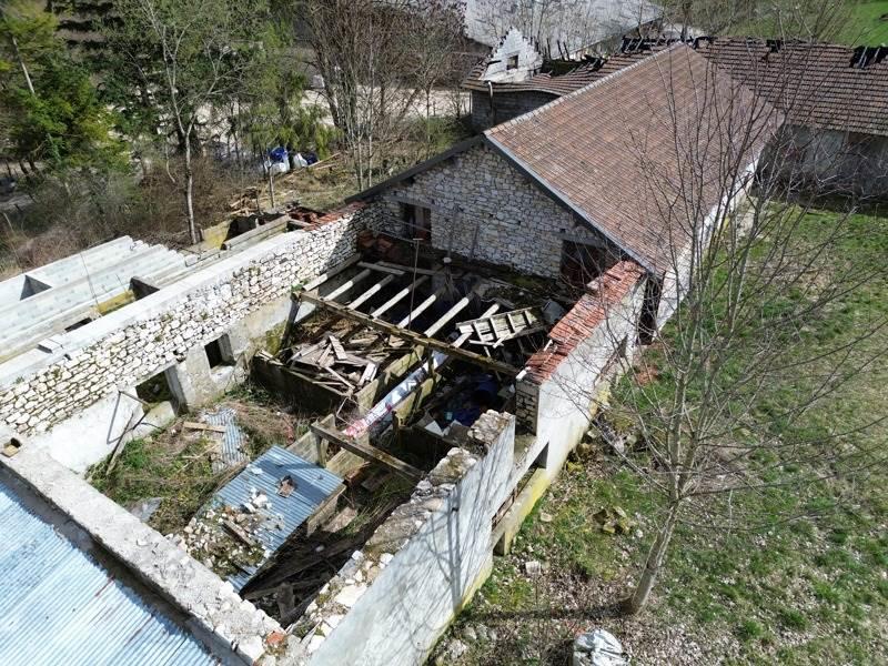 Terrain constructible - 1 550 m²