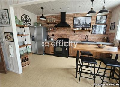 Maison - 234 m² - 5 pièces