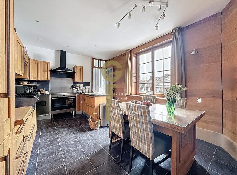 Duplex - 177 m² - 7 pièces