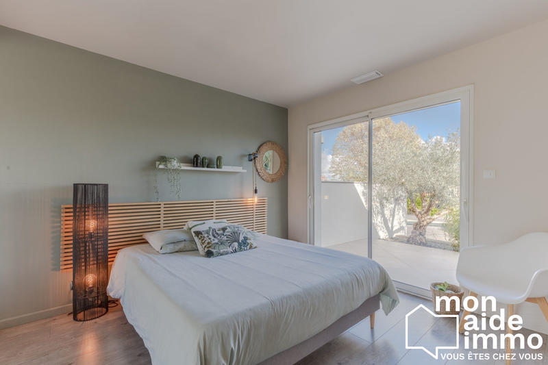 Maison contemporaine - 252 m² - 7 pièces