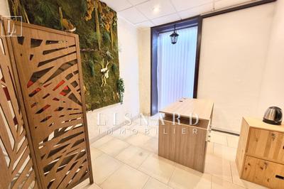 Local commercial - 168 m²