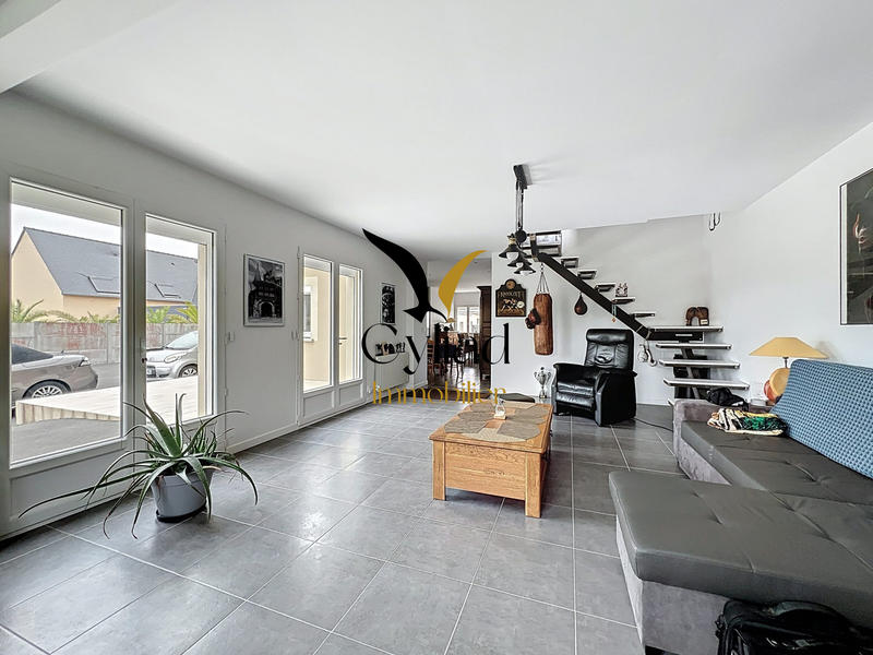 Maison - 140 m² - 4 pièces