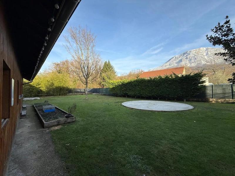 Maison - 100 m² - 3 pièces