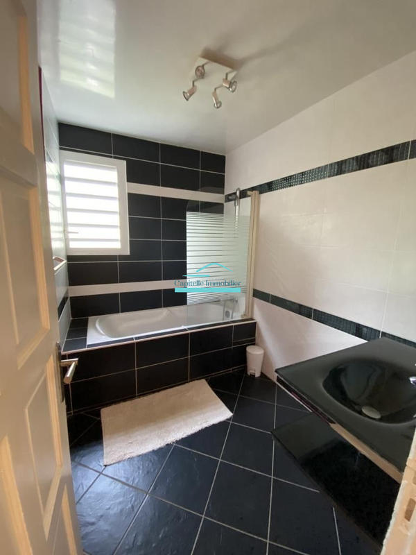 Villa - 168 m² - 5 pièces