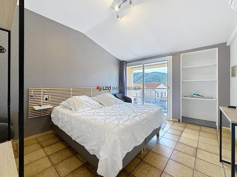 Maison - 196 m² - 5 pièces