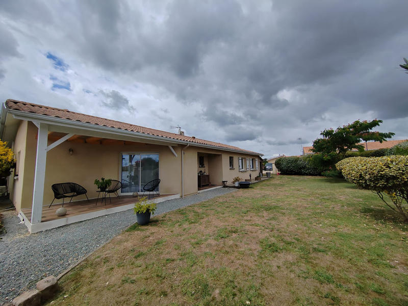 Maison - 162 m² - 6 pièces