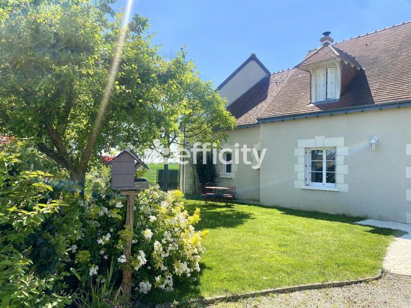 Maison traditionnelle - 210 m² - 10 pièces