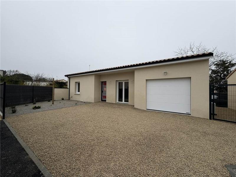 Maison - 90 m² - 4 pièces